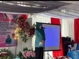Kepala Desa Pulantan Dinilai Muda dan Kreatif oleh Ketua TP PKK Balangan