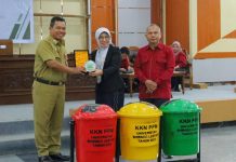 KKN-PPM Universitas Borneo Lestari Ditutup, Rektor Berharap Mahasiswa Menjadi Agen Perubahan