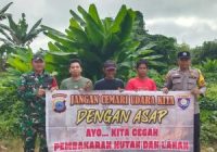 Personel Polsek Banua Lawas Sosialisasikan Bahaya Karhutla di Desa Banua Lawas