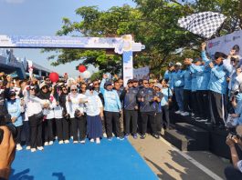 Ribuan ASN Serbu Banjarbaru! Jalan Santai Harjad ke-75 Kalsel Dihujani Hadiah Umrah