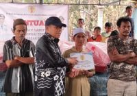 Pemkab HST Gerak Cepat! Kucurkan Rp125 Juta dan Sembako untuk Korban Kebakaran di Cukan Lipai