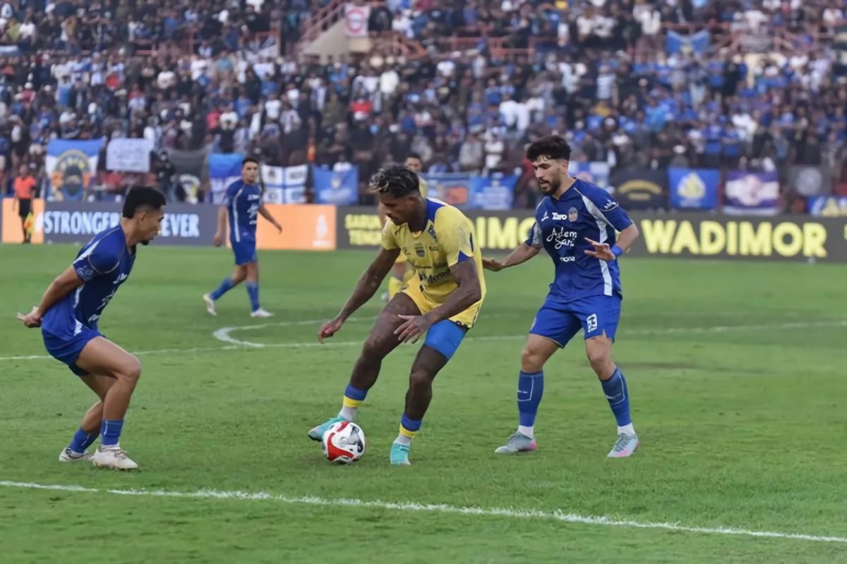 Laga Ditunda
