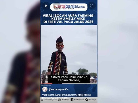 VIDEO - Viral! Bocah Aura Farming Ketemu Melly Mike di Festival Pacu Jalur 2025