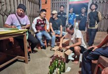 Razia Miras di Kintapura, Petugas Sita Puluhan Botol yang Disembunyikan di Bagasi Mobil