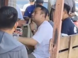 Raffi Ahmad Kepergok Santai di Warung Wilayah Sampit