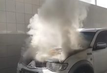 Mobil Pikap Double Cabin Terbakar di Basirih