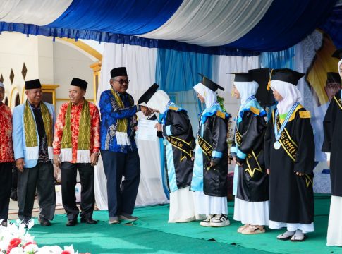 325 Santri dari 30 Unit TK/TPA se Kecamatan Jorong Diwisuda
