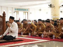 Bupati Andi Rudi Latif Instruksikan Jajarannya Gelar Shalat Hajat Peringati Hari Jadi ke 75 Kalsel