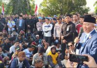Dua Kali Temui Massa Tolak Taman Nasional Meratus, Muhidin Komitmen Lindungi Masyarakat Adat