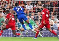Carragher Sindir Pertahanan Liverpool 4 Kali Bobol: “Takkan Juara Liga”