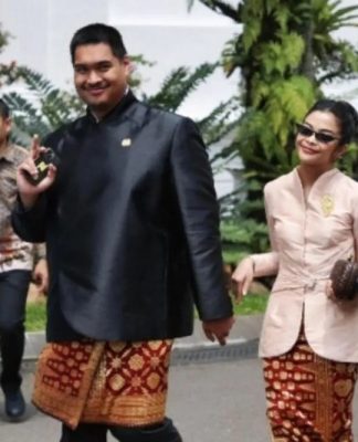 Menpora promosikan pakaian adat Palembang–Jawa