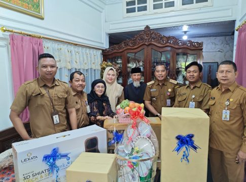 Rangkaian Hari Jadi Provinsi Kalsel, Jajaran Pejabat Pemprov Kunjungi Rumah Wagub Kalsel Brigjend (Purn) Soenarso