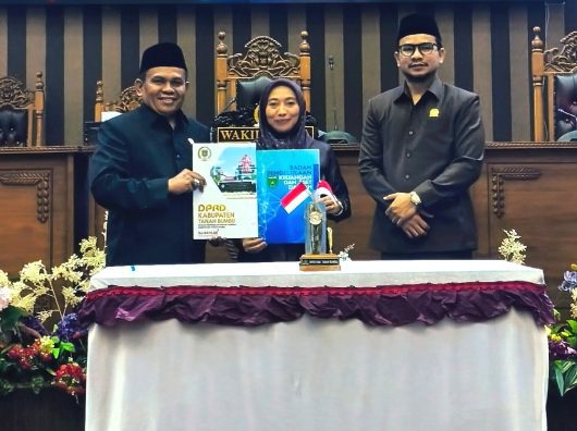 DPRD Tanah Bumbu Sahkan KUA-PPAS 2026: APBD Capai Rp3,5 Triliun, Defisit Ditutup SiLPA