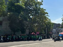 Massa Aksi Unras di Banjarmasin Mulai Penuhi Area Taman Kamboja