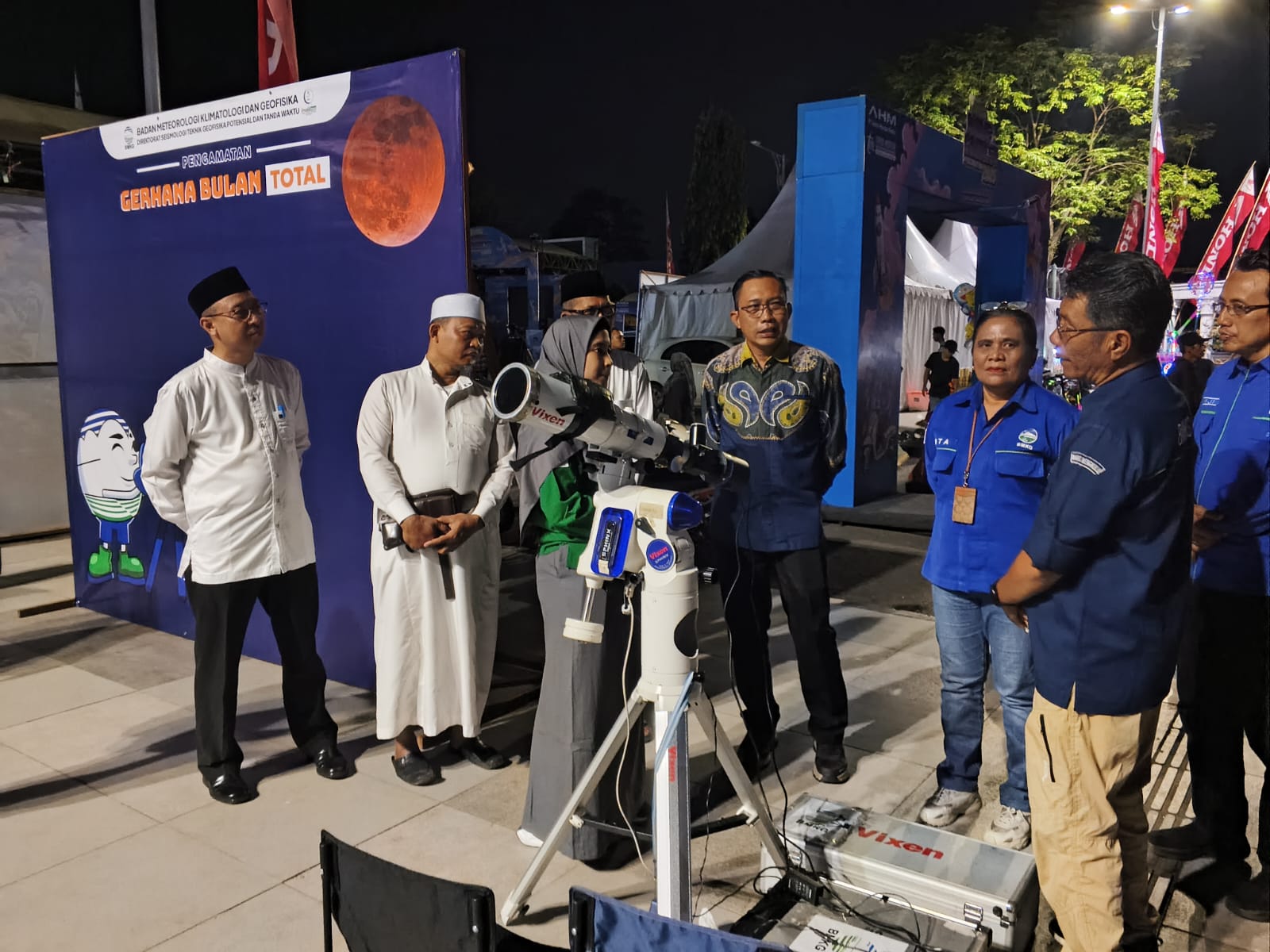 Langit Banjarbaru Diselimuti Blood Moon malam ini, BMKG Ajak Masyarakat Saksikan Gerhana Langka