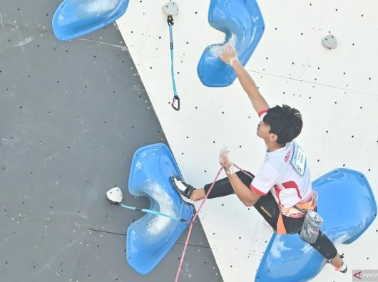 Putra Tri Ramadani Tembus Final IFSC Climbing World Cup Koper 2025