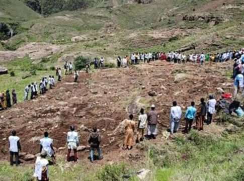 TRAGEDI MENGERIKAN DI SUDAN! Desa Lenyap Disapu Longsor, 1.000 Tewas Cuma 1 Selamat