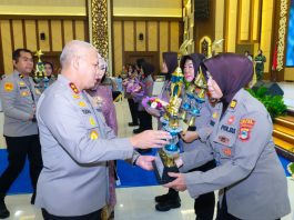 Polwan Tanah Laut Bersinar di Hari Jadi ke-77, Juara II Kampanye Anti Kekerasan!