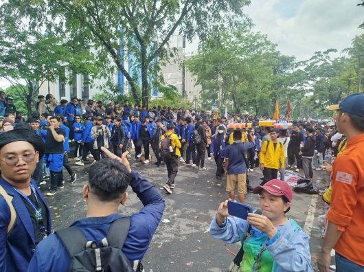 Wakil Rektor ULM Apresiasi Unjuk Rasa di DPRD Kalsel Berakhir Damai
