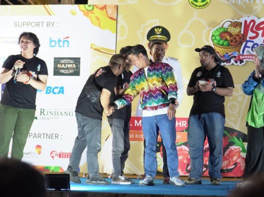 Masalah Sampah Tak Kunjung Selesai, Stand Up Comedy 'Roasting' Pemko Banjarmasin