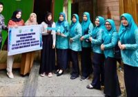 Warga Mantimin Terima Bantuan Bedah Rumah dari TP PKK Balangan dan Bank Kalsel