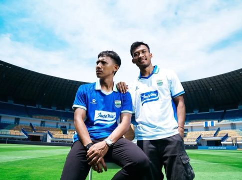 Persib Bandung Kenalkan Jersi ACL 2025/2026 dengan Nuansa Ikonik Kota