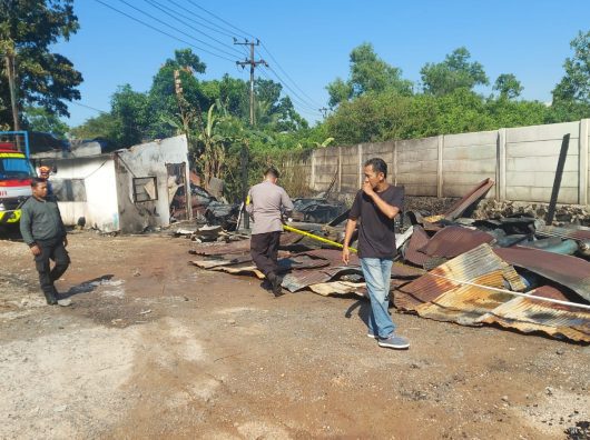 FAKTA-FAKTA Kebakaran di PT Kreasi Multi Aguna Kencana, Korsleting Listrik hingga Kerugian Rp500 Juta
