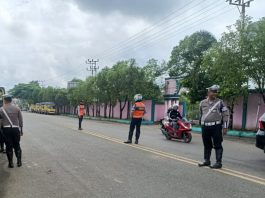 TEGAS! Polres Tabalong Hentikan Angkutan Batu Bara di Jalan Raya, Warga Akui Jalan Lebih Nyaman