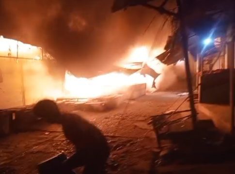 Kebakaran di Belakang Pasar Limbur Berawal dari Toko Sembako