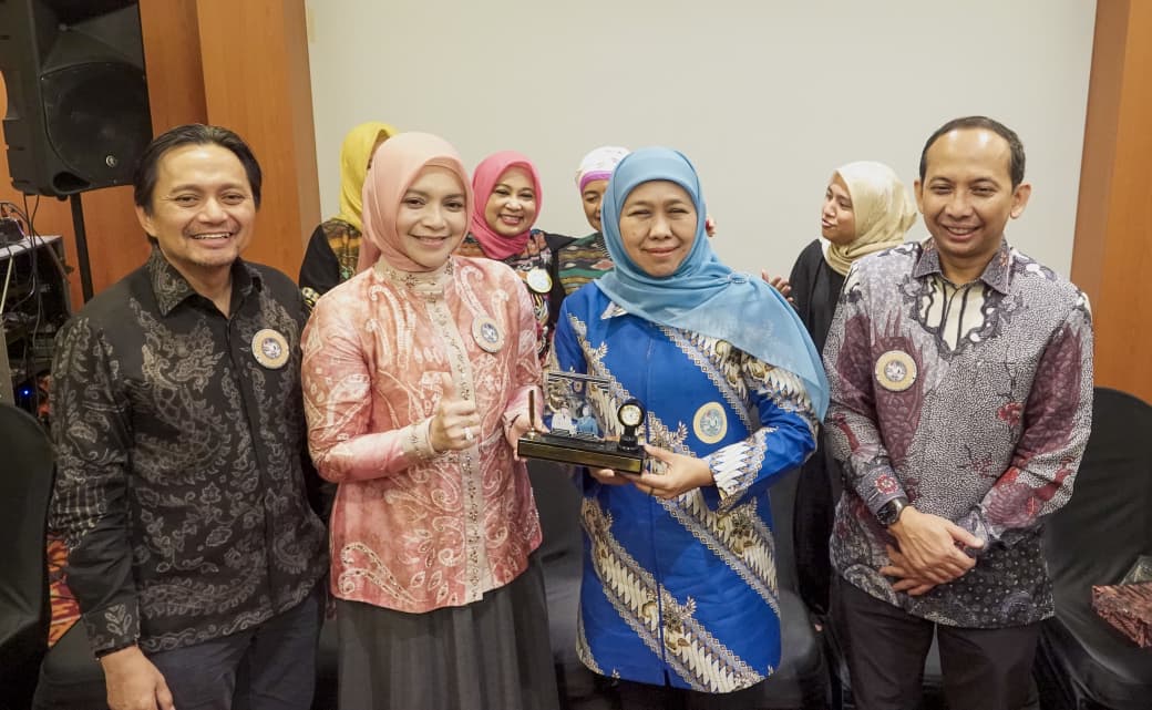 Ellyana Trisya Resmi Nahkodai IKA UNAIR Kalsel, Khofifah &amp; Wagub Hasnuryadi Tegaskan Sinergi untuk Banua