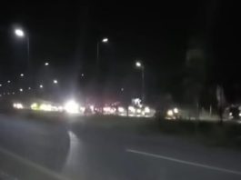 Sejumlah Anak Muda Balapan Liar Sambil Bawa Sajam di Banjarbaru Dini Hari