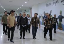 Wagub Kalsel Sambut Kedatangan Menteri Perhubungan dan Anggota Komisi IX DPR RI di Bandara Syamsudin Noor