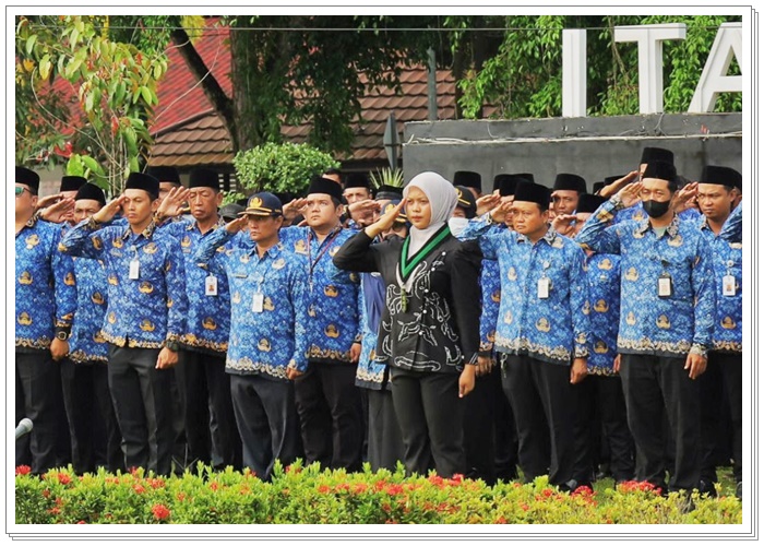 Aksi Srikandi Imamah Pimpin Upacara1