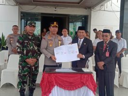 Bupati Balangan Serahkan Mobil dan Genset untuk TNI-Polri: Demi Keamanan dan Pelayanan Prima!