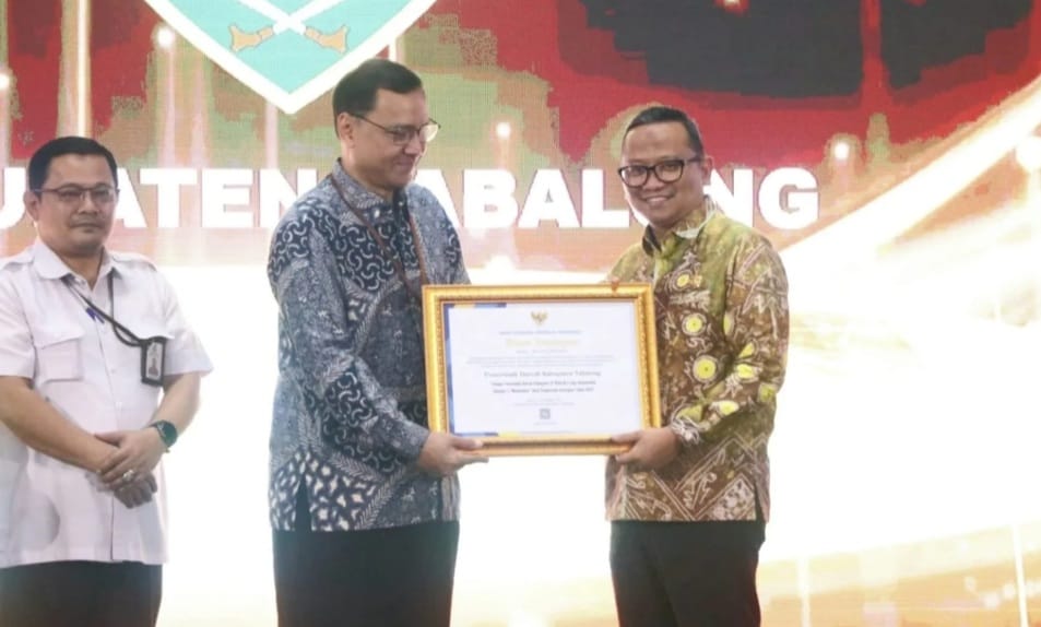Bupati Tabalong terima penghargaan dari ANRI