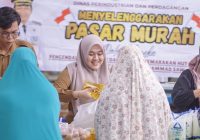 Warga Murung Abuin Serbu Pasar Murah