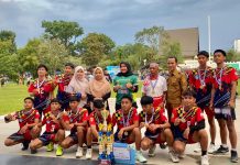SMPN 25 Satu Atap Juara Voli Enam Kali Berturut-Turut di Bupati HST Cup