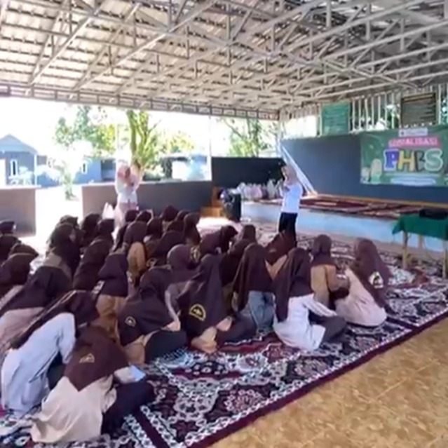 KSR Unit Markas PMI Kabupaten Banjar GelarSosialisasi Pemberdayaan PHBS