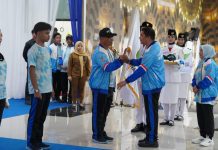 Bupati Andi Rudi Latif Lepas Kontingen Tanah Bumbu Menuju PORPROV XII Kalsel, 'Bertandinglah dengan Semangat Juang Tinggi'
