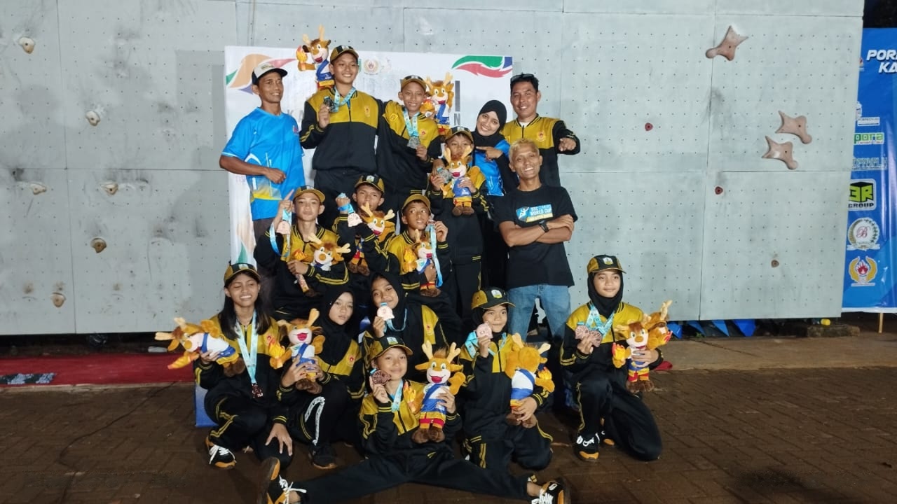 Raih 4 Medali, Panjat Tebing Banjarbaru Bidik Total 11 Raihan di Porprov 2025