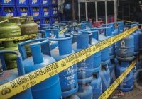 Emak-emak Oplos Gas Melon, Raup Rp 100 Juta per Bulan! Polisi Gerebek Bisnis Haram Bu Eli