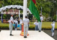 BASAH KUYUP TAK MUNDUR! Kisah Heroik Paskibra SMAN 1 Jorong yang Tampil di Tengah Badai Hujan