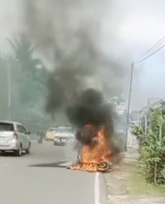 Sepeda Motor Terbakar di Karang Anyar 2