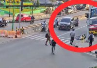 Truk Box Hilang Kendali di Lampu Merah Kota Paringin, Seorang Wanita Lari Terbirit-birit