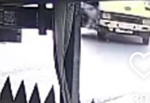 Rekaman CCTV Laka Maut Tikungan Pemangkih, Sepeda Motor Tabrak Truk