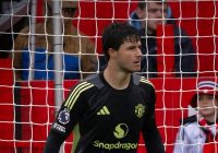 Senne Lammens Bersinar di Debutnya, Manchester United Menang 2-0