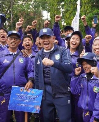 “Juara Umum Harga Mati!” Bupati Rahmat Kobarkan Semangat Kontingen Tanah Laut di PORPROV XII Kalsel