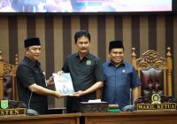 DPRD Tanah Bumbu Gelar Rapat Paripurna Bahas Pembentukan 17 Desa Baru