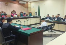 Jadi Terdakwa Perkara Korupsi, Mantan Bupati Tabalong Anang Syakhfiani Jalani Sidang Perdana