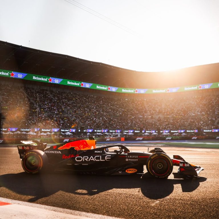 Verstappen Bela Manuver Kontroversialnya di GP Meksiko: “Sah-Sah Saja!”